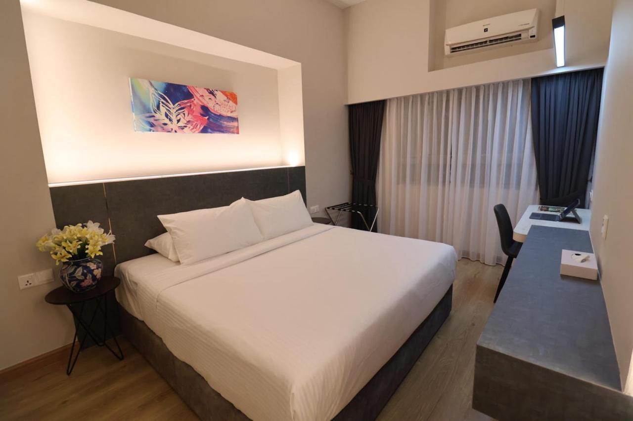 Crown Regency Serviced Hotel