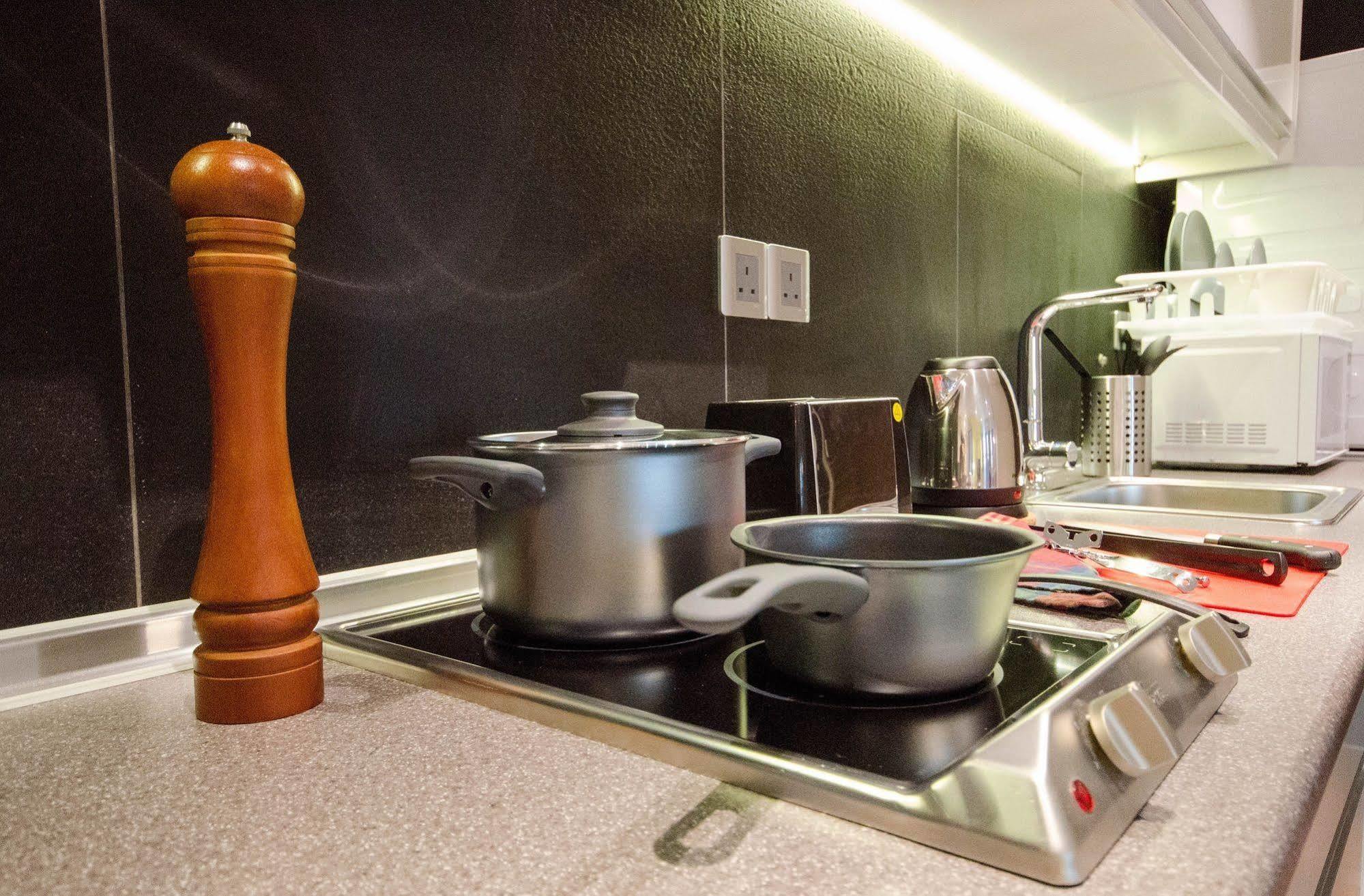 Hotel Crown Regency Serviced 3*